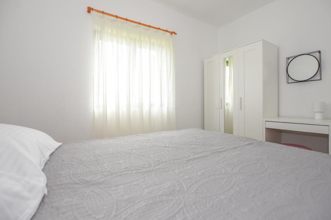 Apartments Kate パグ エクステリア 写真